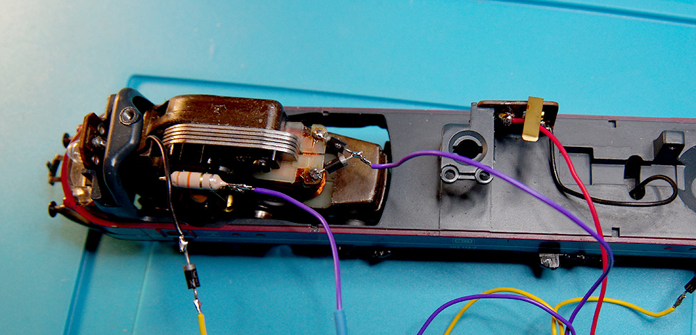 Modification E103 - Moteur connecté