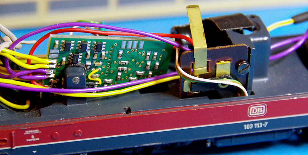 Conversion E103 - Câblage du récepteur IR